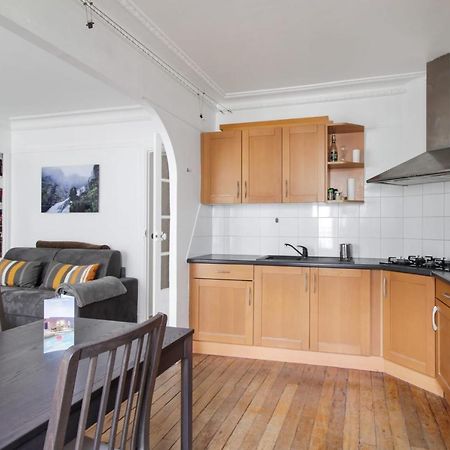 Ferienwohnung Charming Flat With Balcony In The Centre Of Paris - Welkeys Exterior foto