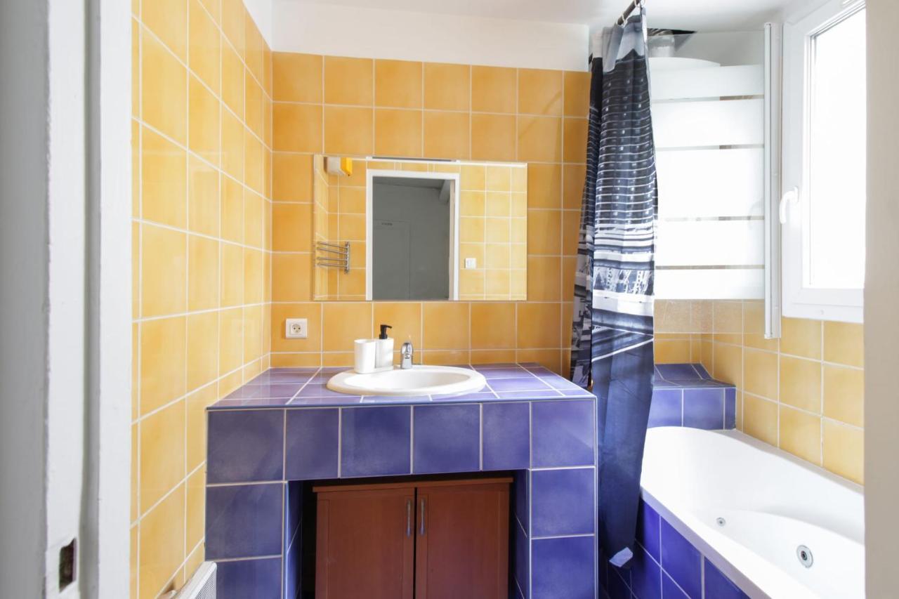 Ferienwohnung Charming Flat With Balcony In The Centre Of Paris - Welkeys Exterior foto
