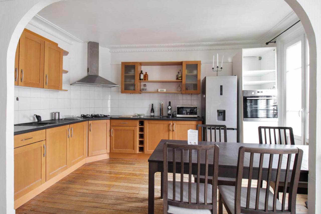 Ferienwohnung Charming Flat With Balcony In The Centre Of Paris - Welkeys Exterior foto